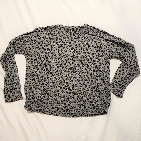 Rails | Lightweight Linen Blend Leopard Print Knit Long Sleeve Shirt - Picture 7 of 7